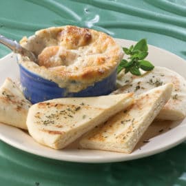 Creamy Lobster and Seafood Dip